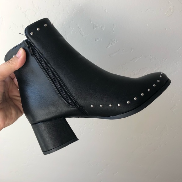 ✨Sz: 6 LEFT✨Penelope | Black Ankle Booties - Picture 8 of 8